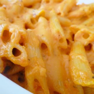 Cheesy Sun-Dried Tomato Baked Pasta
